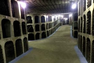 La plus grande cave à vin du monde se trouve en Moldavie La plus grande cave à vin du monde se trouve en Moldavie