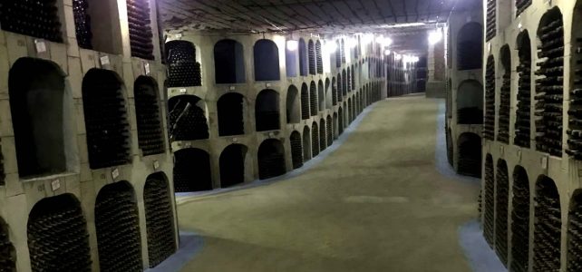 La plus grande cave à vin du monde se trouve en Moldavie La plus grande cave à vin du monde se trouve en Moldavie